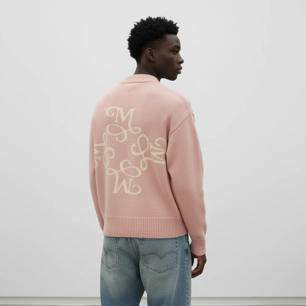 Pull knitwear